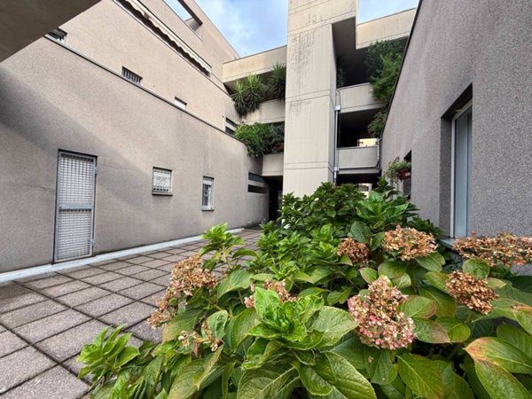 appartamento in vendita a Como in zona Borghi