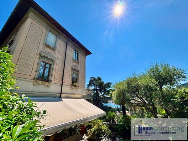 casa indipendente in vendita a Como in zona Villa Olmo