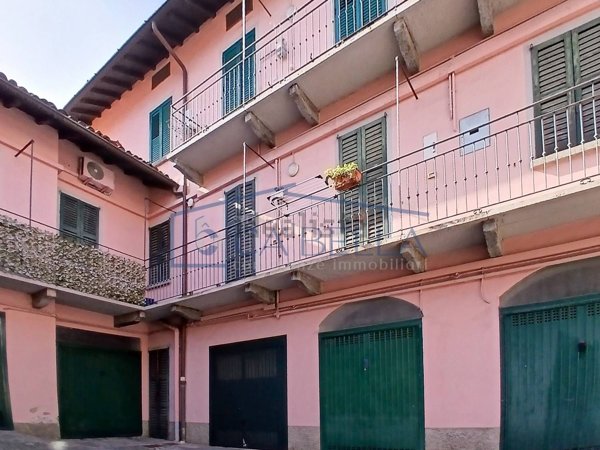 appartamento in vendita a Como in zona Villa Olmo