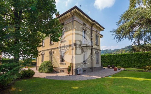casa indipendente in vendita a Como