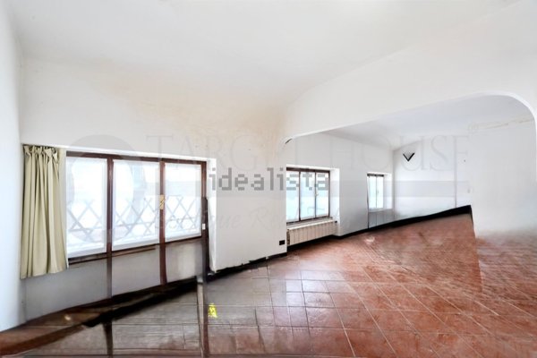 appartamento in vendita a Como in zona Borghi