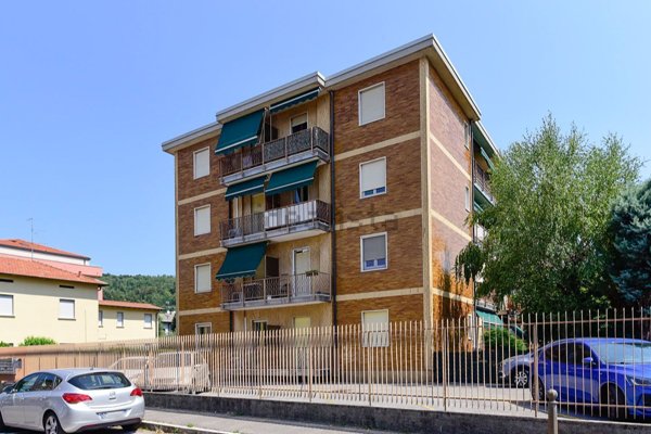 appartamento in vendita a Como in zona Rebbio