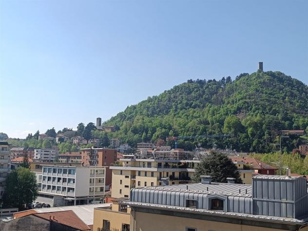 appartamento in vendita a Como in zona Borghi