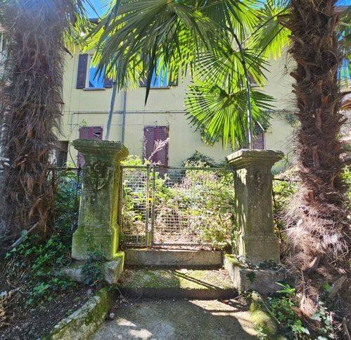 casa indipendente in vendita a Como
