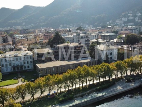 casa indipendente in vendita a Como in zona Como Centro
