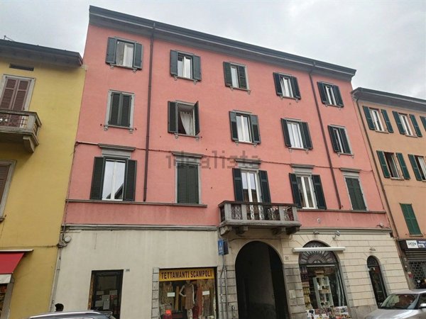 appartamento in vendita a Como in zona Borghi