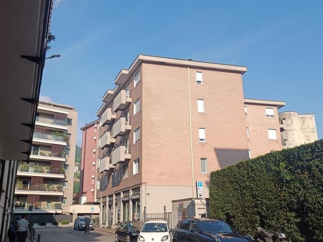 appartamento in vendita a Como in zona Borghi