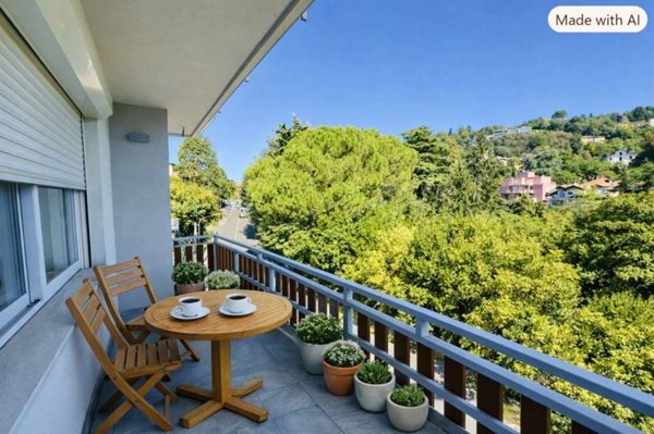 appartamento in vendita a Como in zona Villa Olmo