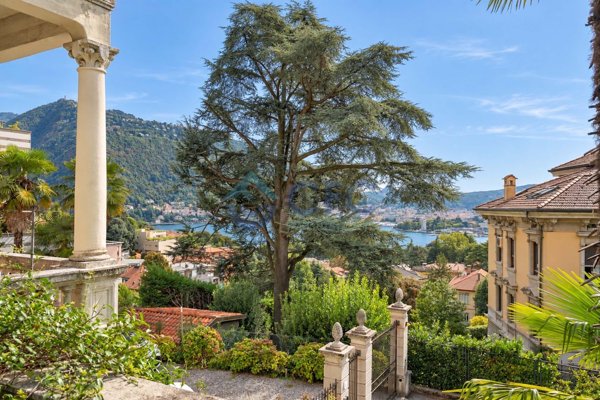 casa indipendente in vendita a Como