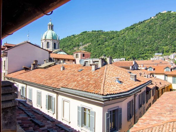 appartamento in vendita a Como in zona Como Centro