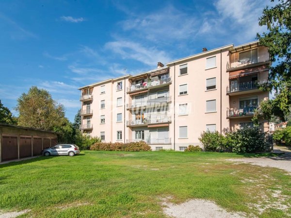 appartamento in vendita a Como in zona Lora