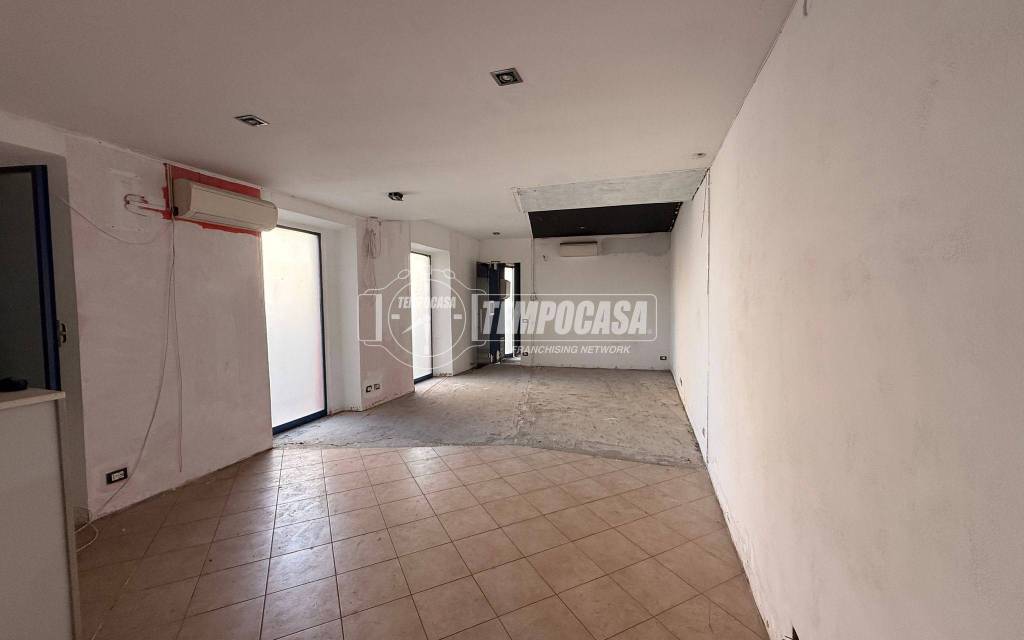 appartamento in vendita a Como in zona Ponte Chiasso