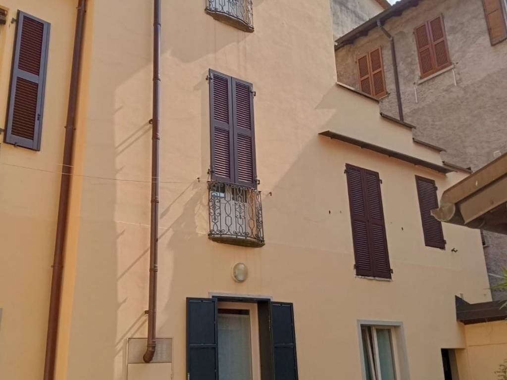 appartamento in vendita a Como in zona Piazza Volta