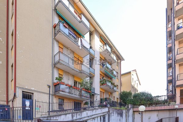 appartamento in vendita a Como in zona Camerlata
