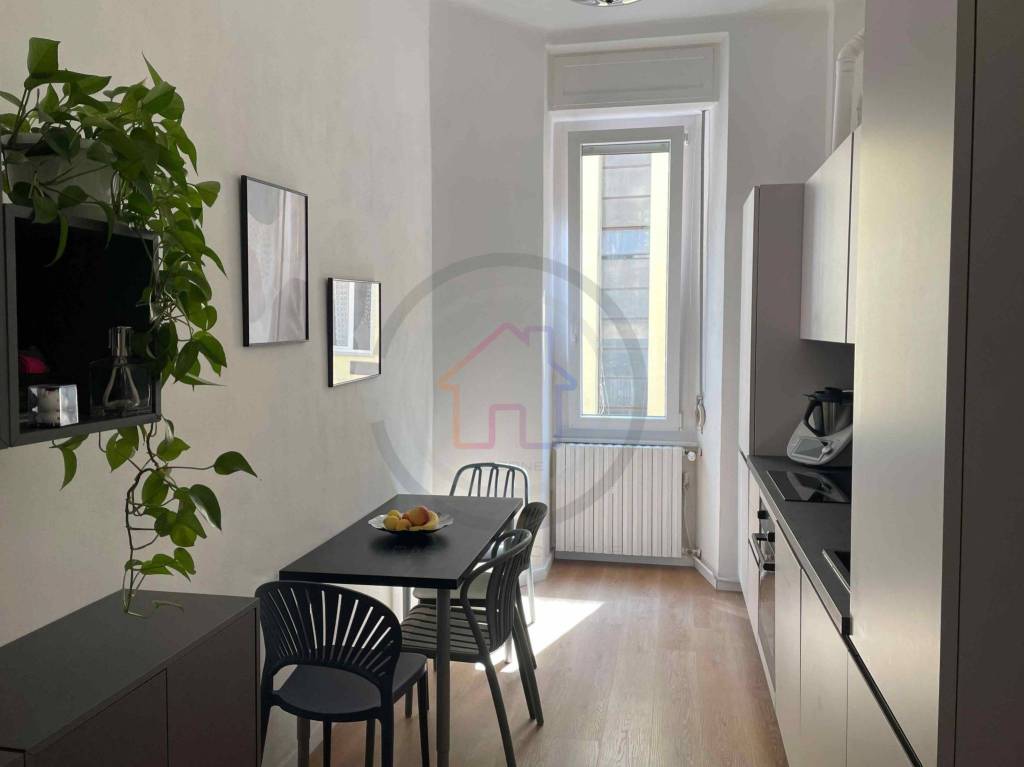 appartamento in vendita a Como in zona Borghi