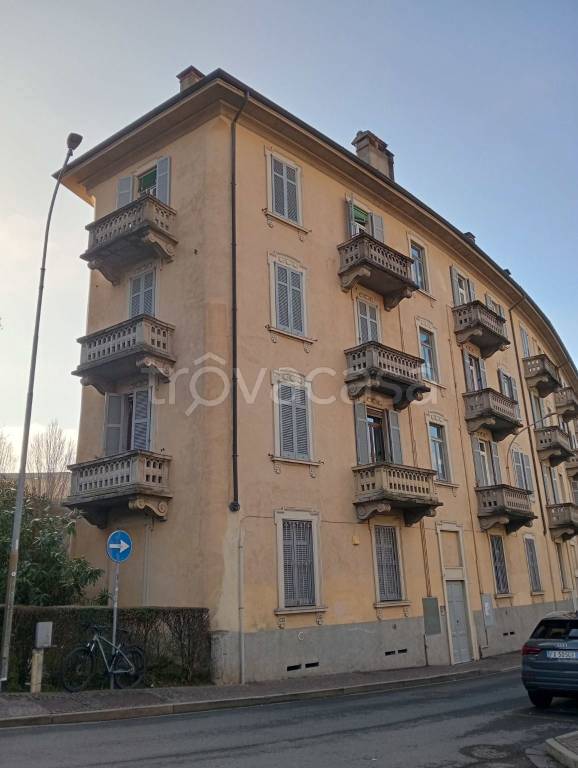 appartamento in vendita a Como in zona Borghi