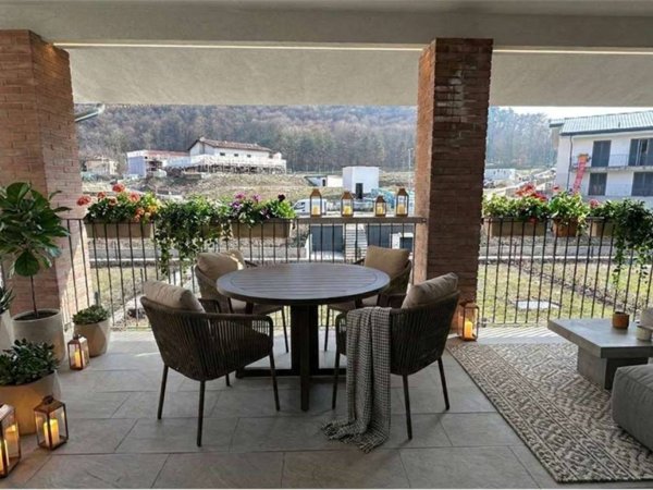 appartamento in vendita a Como in zona Piazza Volta