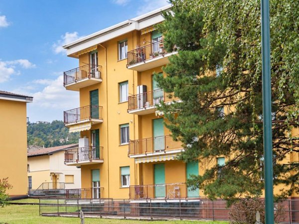 appartamento in vendita a Como in zona Rebbio