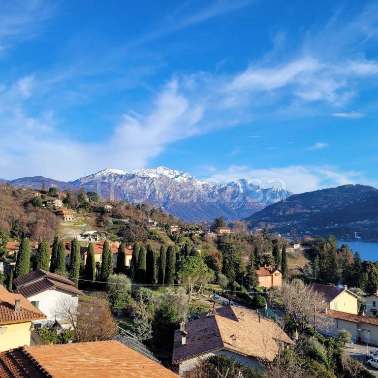 appartamento in vendita a Como in zona Como Centro
