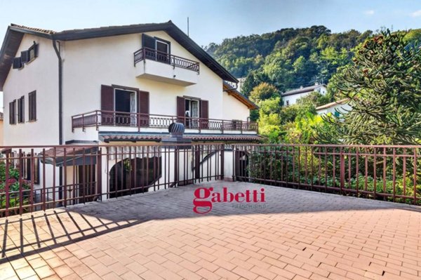 casa indipendente in vendita a Como in zona Monte Olimpino