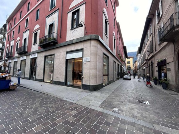 appartamento in vendita a Como in zona Como Centro
