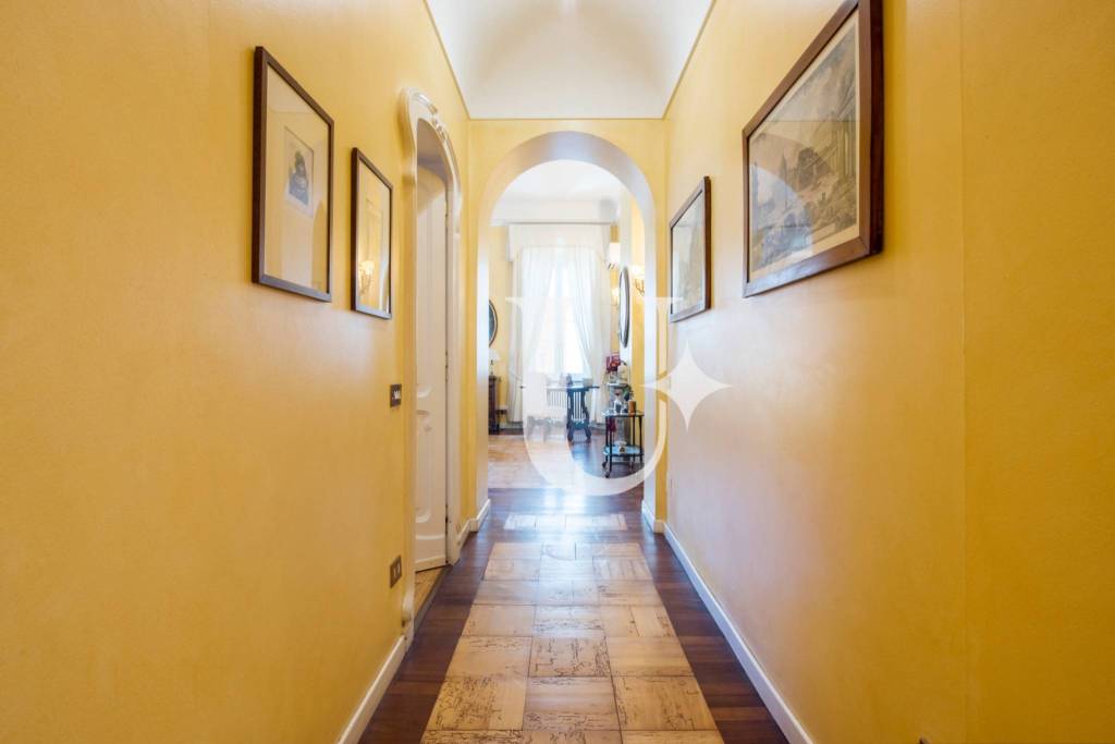 appartamento in vendita a Como in zona Como Centro