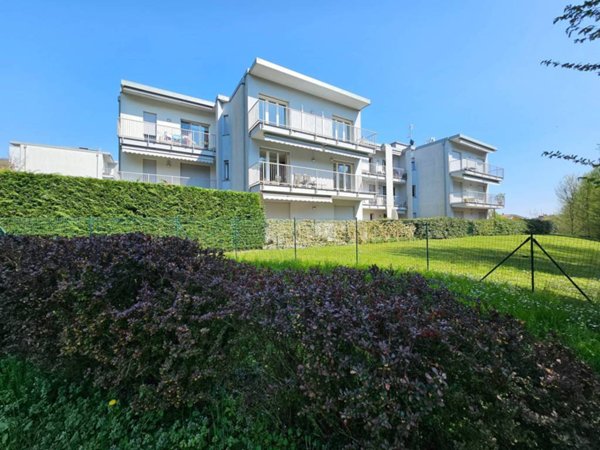 appartamento in vendita a Como in zona Rebbio