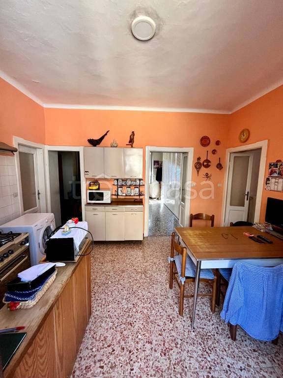 appartamento in vendita a Como in zona Como Centro