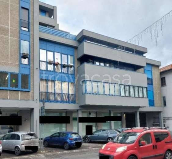 appartamento in vendita a Como in zona Camerlata