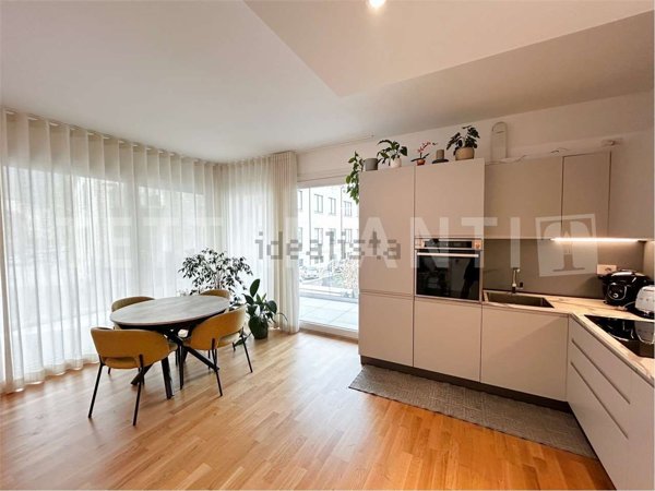 appartamento in vendita a Como in zona Borghi