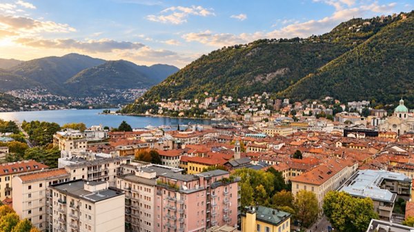 appartamento in vendita a Como in zona Como Centro