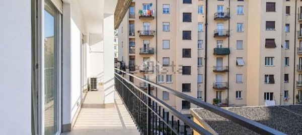 appartamento in vendita a Como in zona Borghi