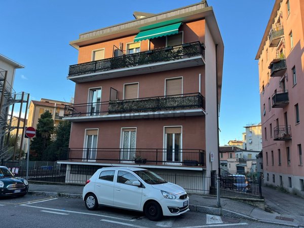 appartamento in vendita a Como in zona Camerlata
