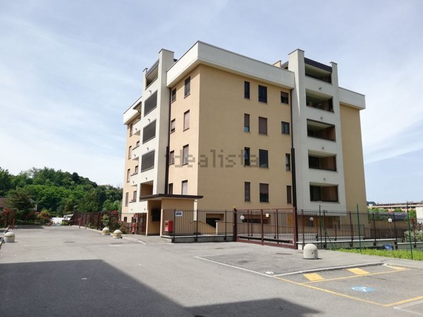 appartamento in vendita a Como in zona Camerlata
