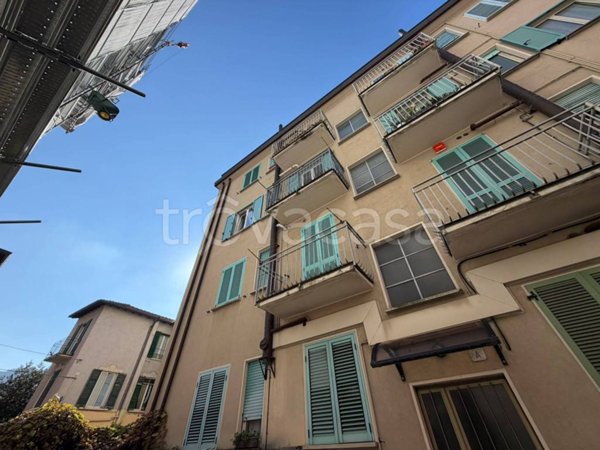 appartamento in vendita a Como in zona Borghi