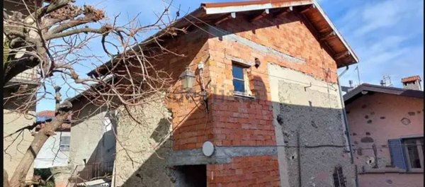 appartamento in vendita a Cremia in zona Cadreglio