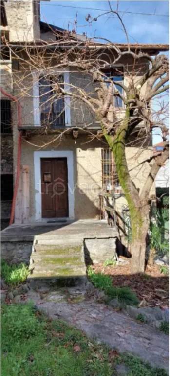casa indipendente in vendita a Cremia in zona Cadreglio