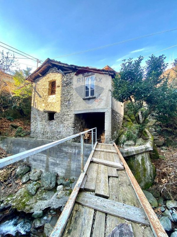 casa indipendente in vendita a Cremia in zona Vignola