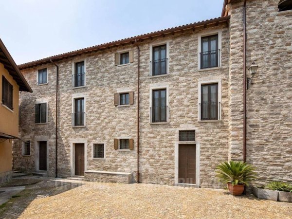 casa indipendente in vendita a Cremia in zona Cantone