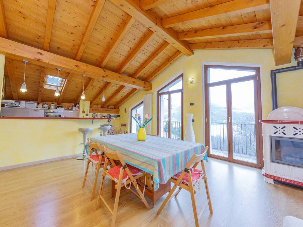 appartamento in vendita a Cremia in zona Vignola