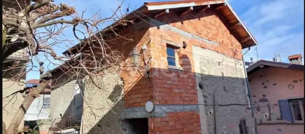 casa indipendente in vendita a Cremia in zona Cadreglio