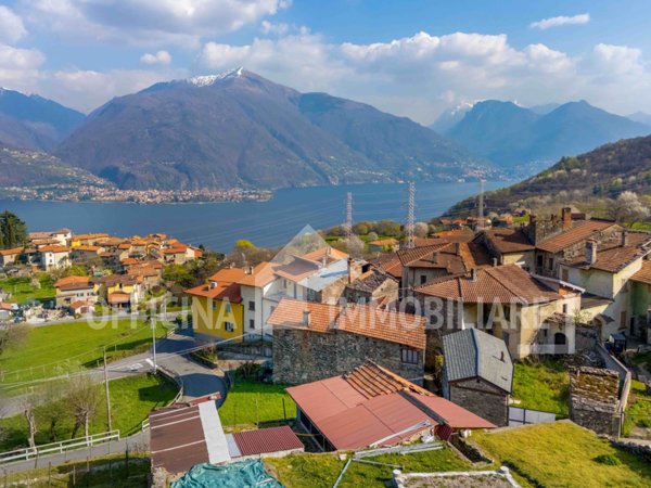 casa indipendente in vendita a Cremia in zona Cadreglio