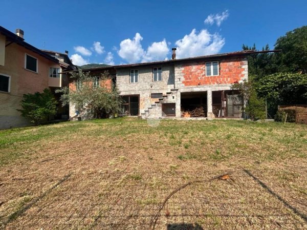 casa indipendente in vendita a Cremia in zona Motto
