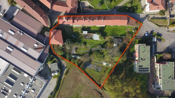 terreno edificabile in vendita a Cucciago