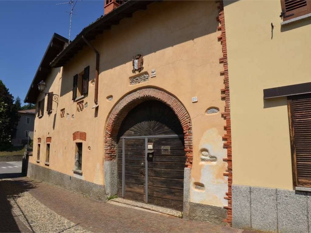 casa indipendente in vendita a Cucciago