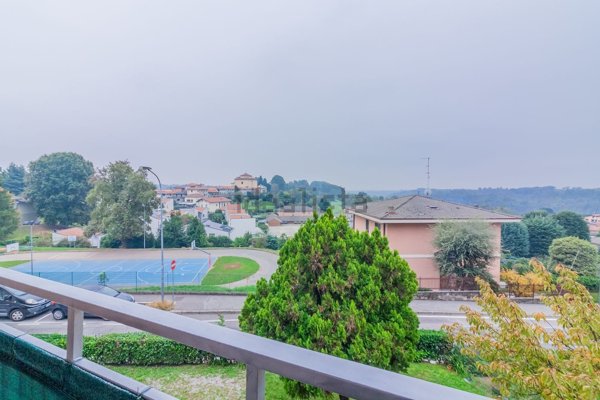 appartamento in vendita a Cucciago