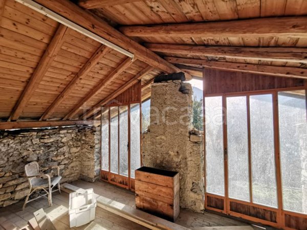 casa indipendente in vendita a Dizzasco