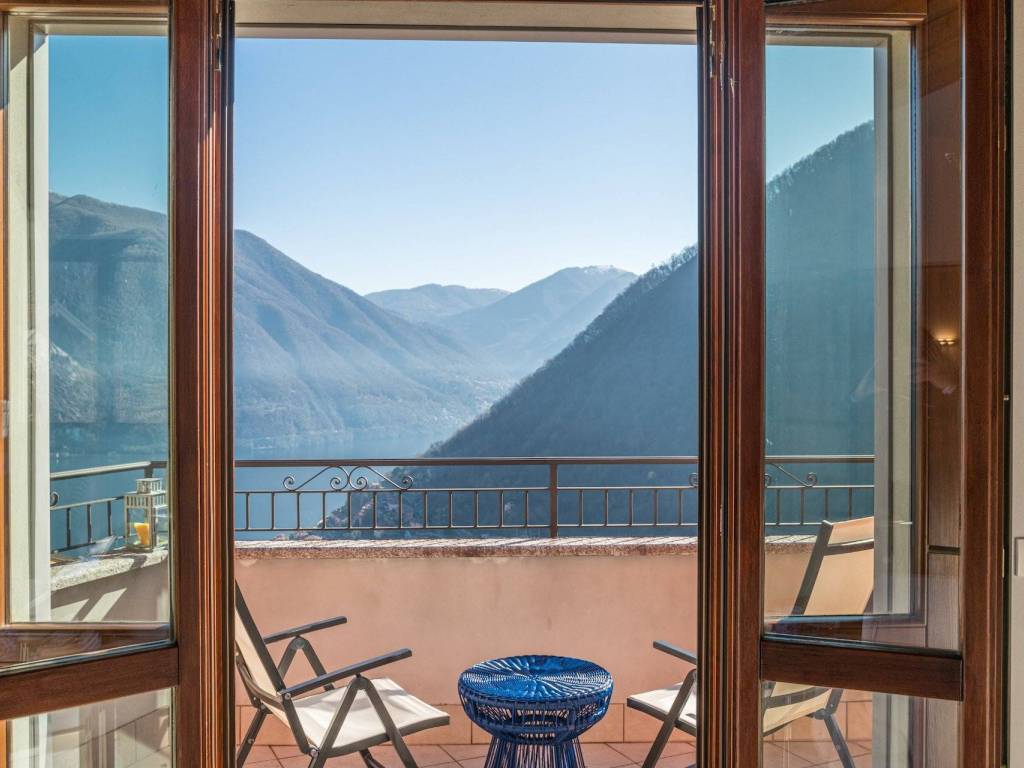 casa indipendente in vendita a Dizzasco