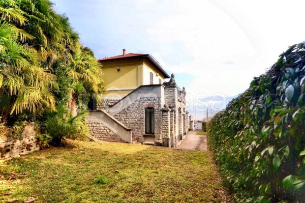 casa indipendente in vendita a Dizzasco