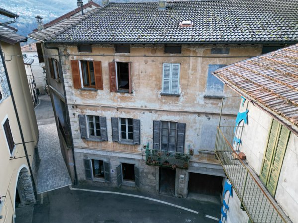 casa indipendente in vendita a Dizzasco
